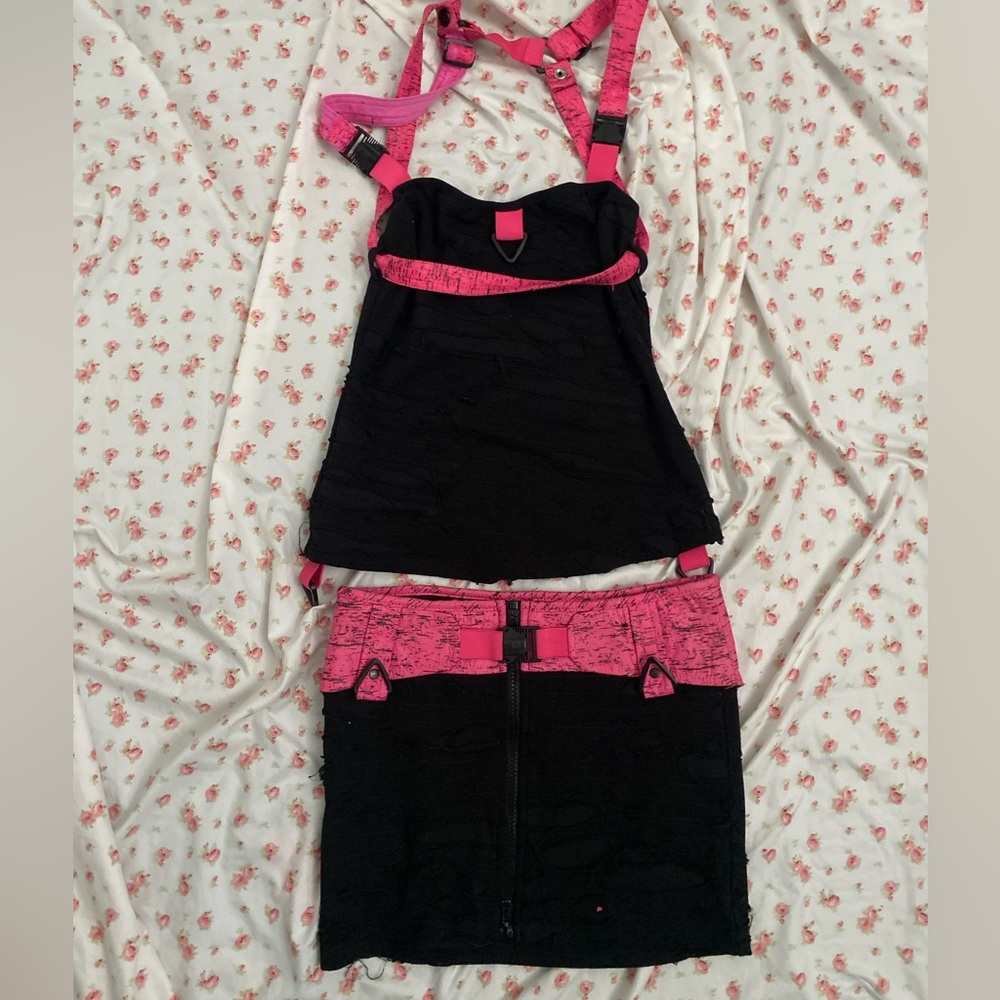 lip service set